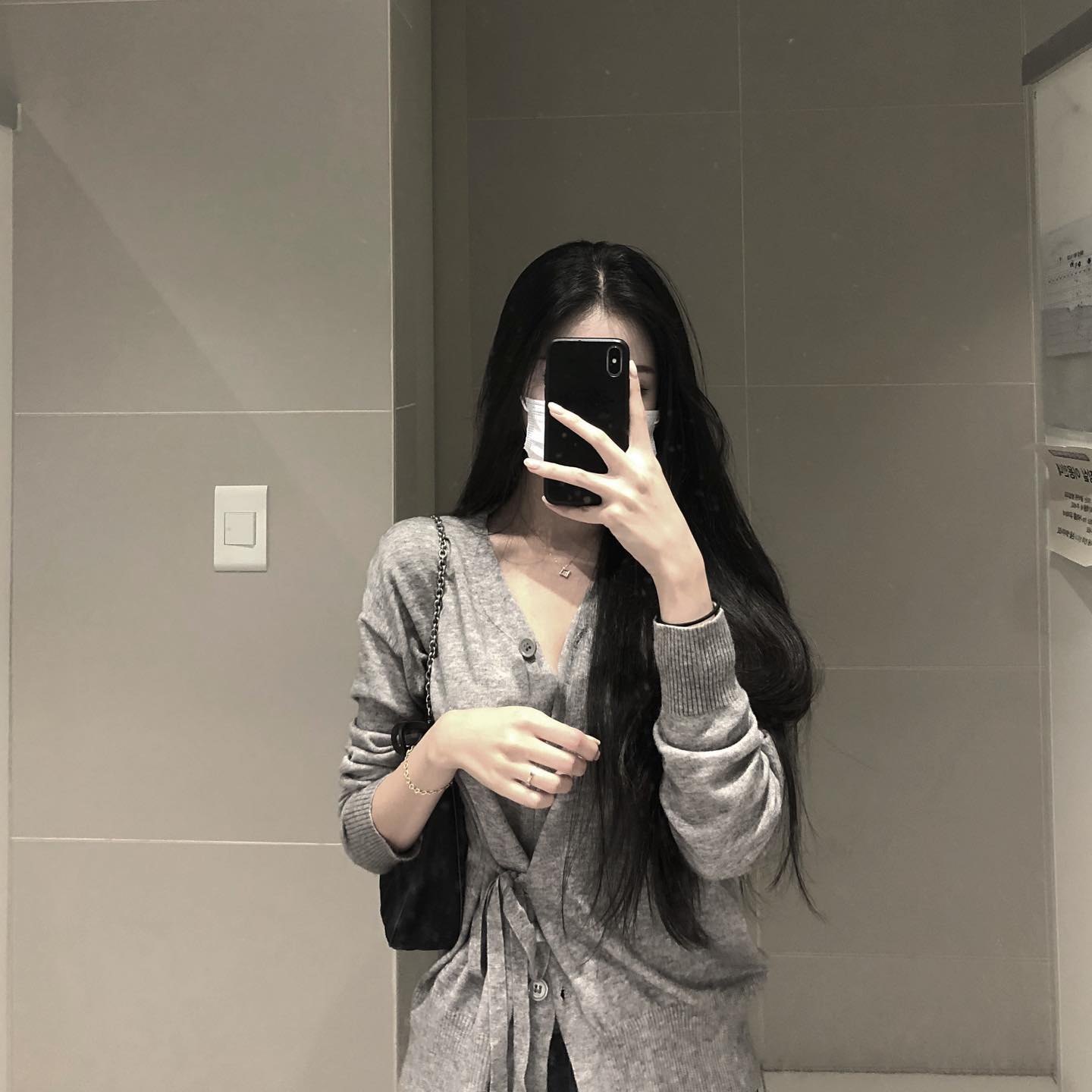 윤이다